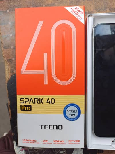 Tecno spark 40 pro