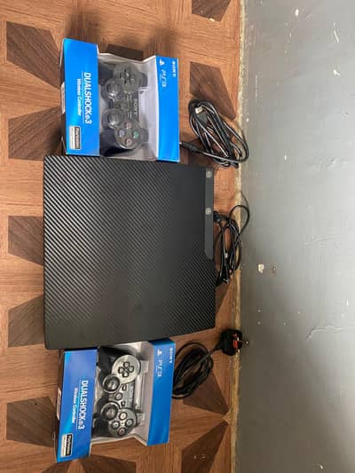 playstation 3 Ps3 complete set for sale with 2 controllers