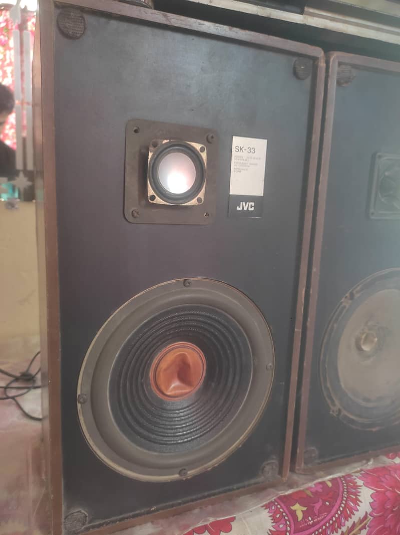 amplifier & Speakers 1