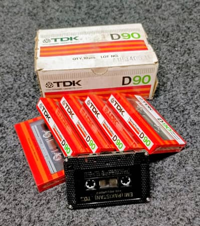 TDK D90 - D-90EB 90 Min Blank Stereo Audio Cassette Tape NEW & SEALED