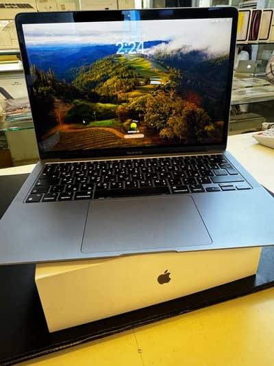 MacBook Air 8GB RAM 256GB SSD – Good Condition