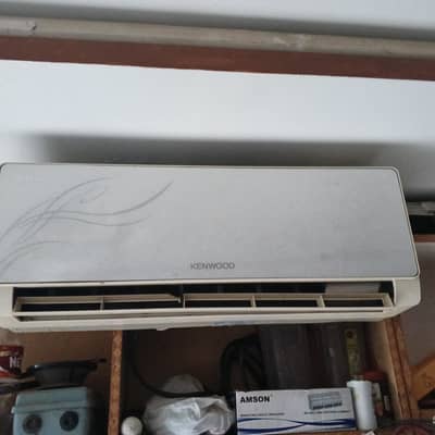 we deals in split ac installation servis and gas charging