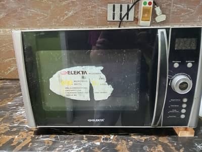 Elekta Microwave Oven With Also Grill Function