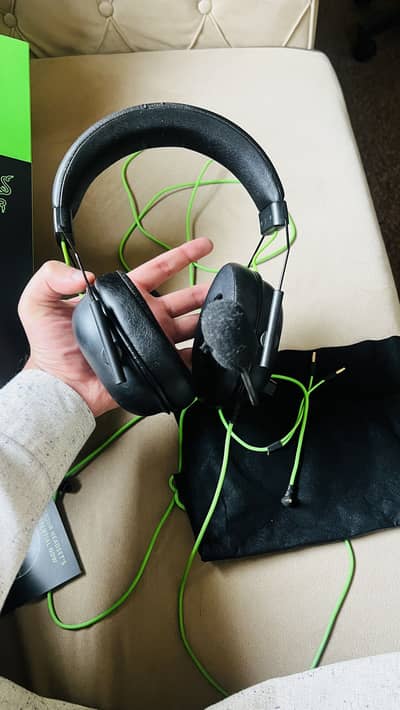 Razer Blackshark V2 x gaming headset 7.1 surround sound