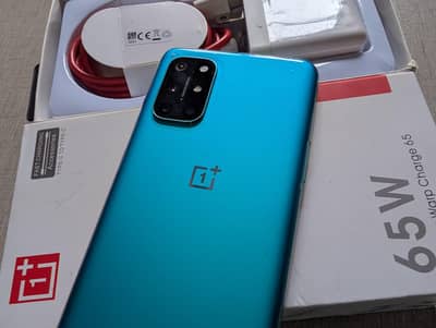 OnePlus 8T 5G DualS 12/256 - Battery, 10/10 Condition - 01 Green Line.