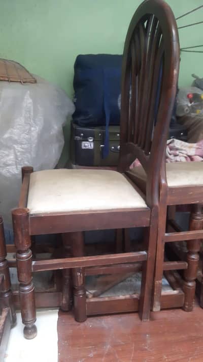 Dinning Table with 6 Chairs For Sale