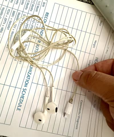 Apple EarPods Lightning Connector Original