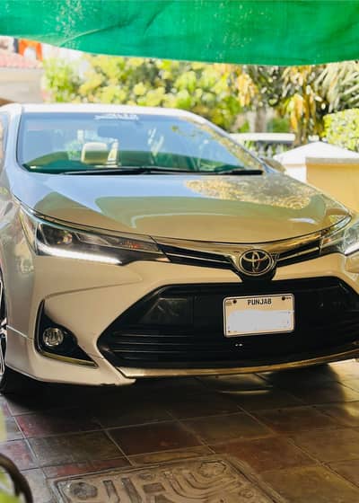 Toyota corolla 1.8 grande white