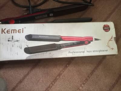 HAIR STRAIGHTENER
