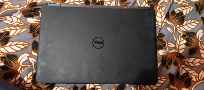 Dell latitude E7250  For sale. .  4gb ram 120Gb SSD hard