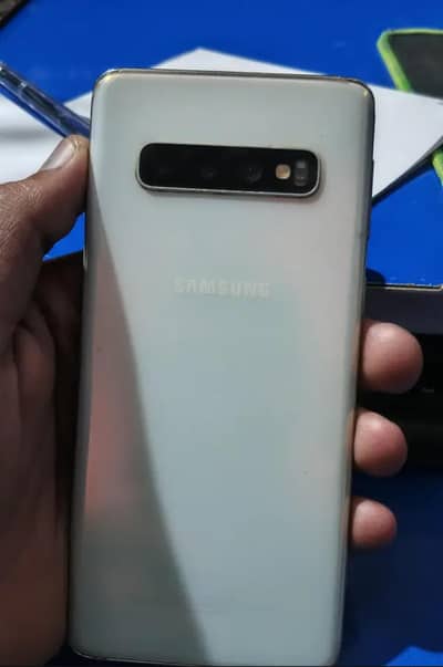 Samsung Galaxy S10