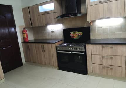 3 bed APT available for rent