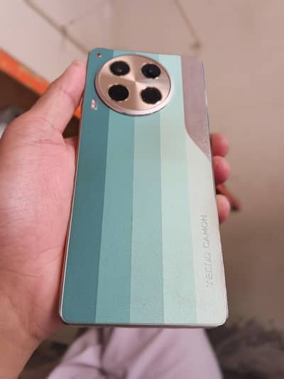 Tecno camon 30 8/256