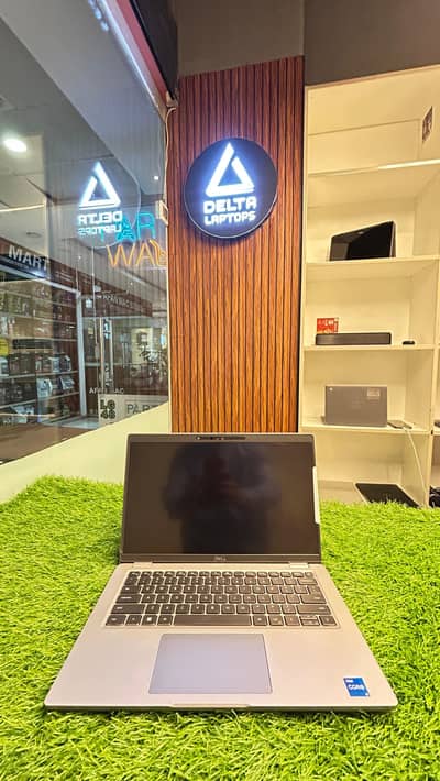Dell Latitude 5430 | i5-12th Gen | 8GB Ram and 256GB SSD | FHD
