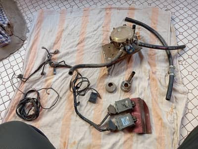 C. N. G CYLINDER & L. P. G KIT