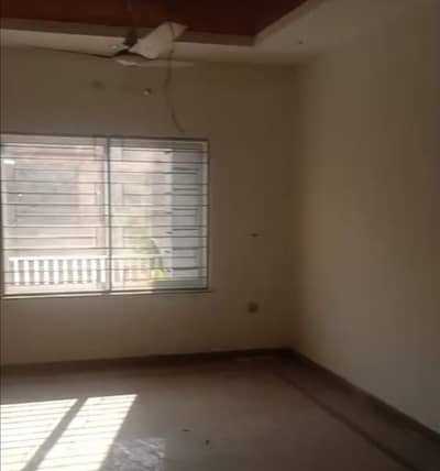 A 10 Marla Upper Portion Is Up For Grabs In Allama Iqbal Town