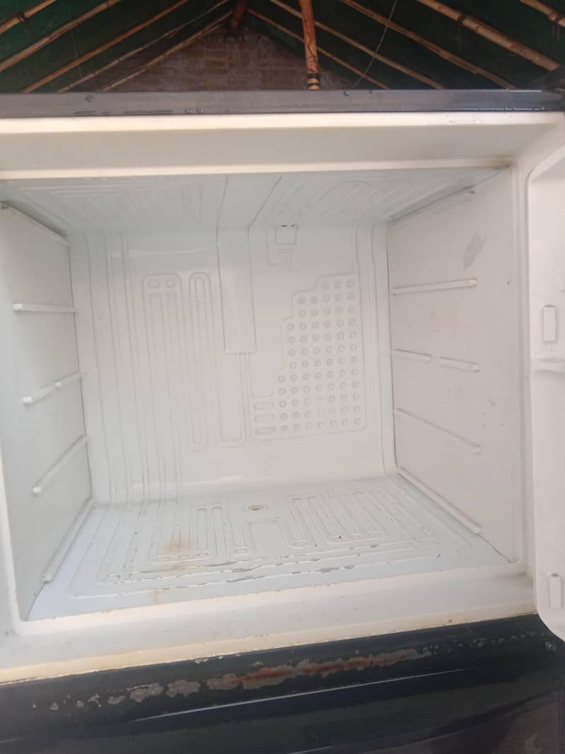 fridge 0