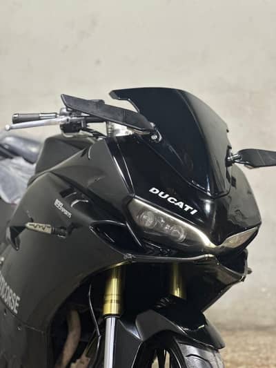 Ducati 1199 replica GT EDITION