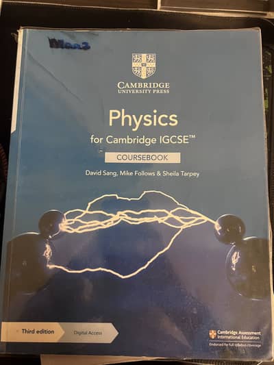 Physics igcse 0625 almost new used just a few time
