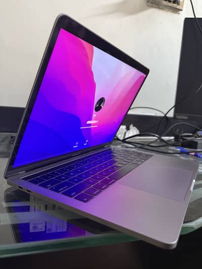 Macbook pro 2016 touch bar 13inch