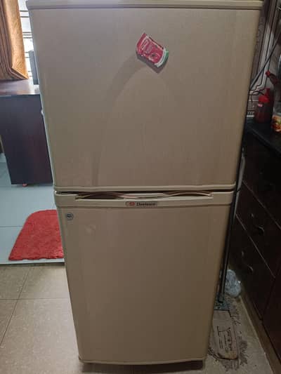 Dawlance Fridge Medium size