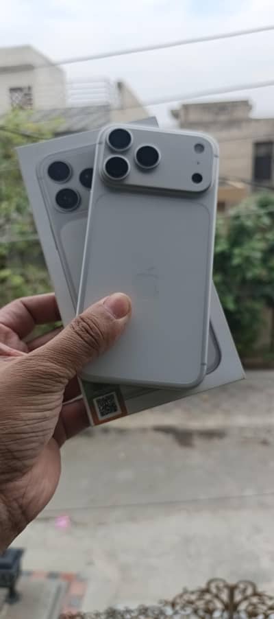 iPhone 17 pro max 256gb PTA