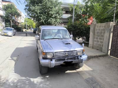 Mitsubishi Pajero 1993 in immaculate condition