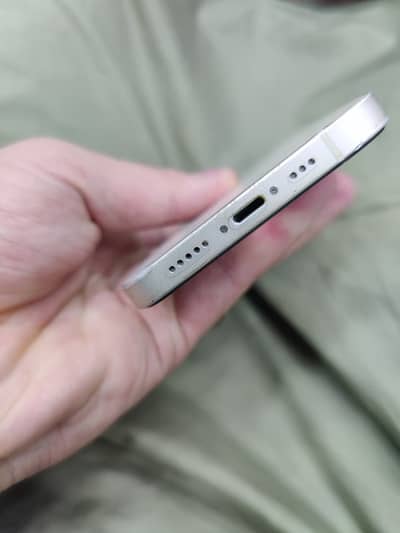 iPhone 12 (PTA Approved)