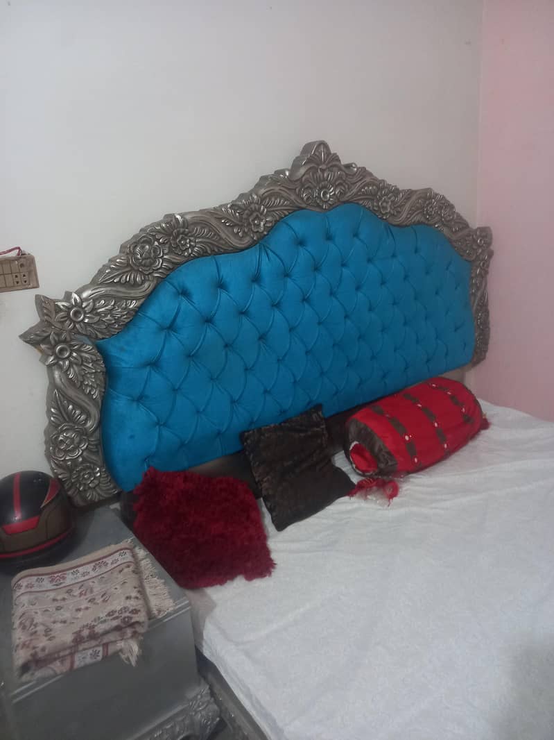 King bed 1