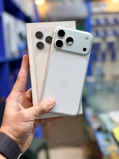 17 PM 256 GB 14cc 100BH Sim Working Both Esims