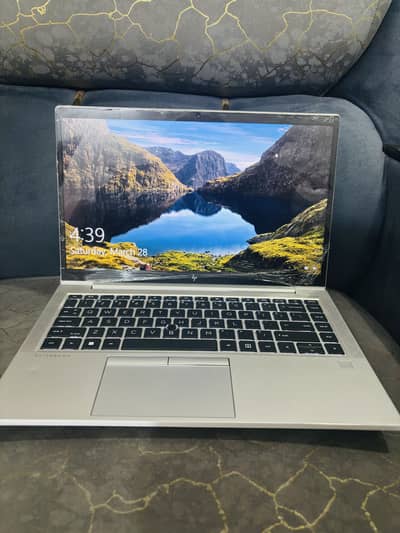 HP New Condition untouch laptop