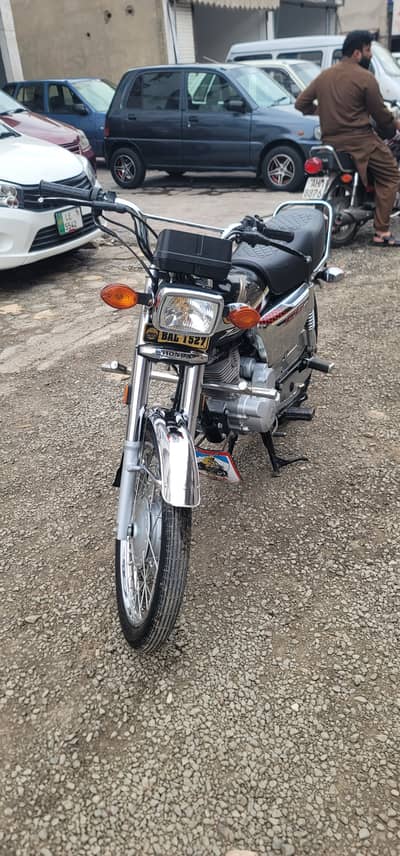 Honda CG 125 2025