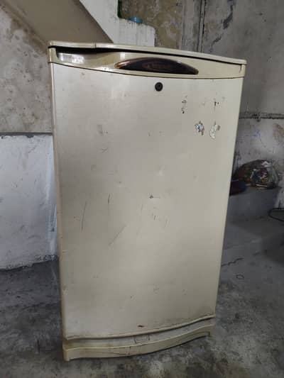Waves Single Door Fridge Urgent Sale