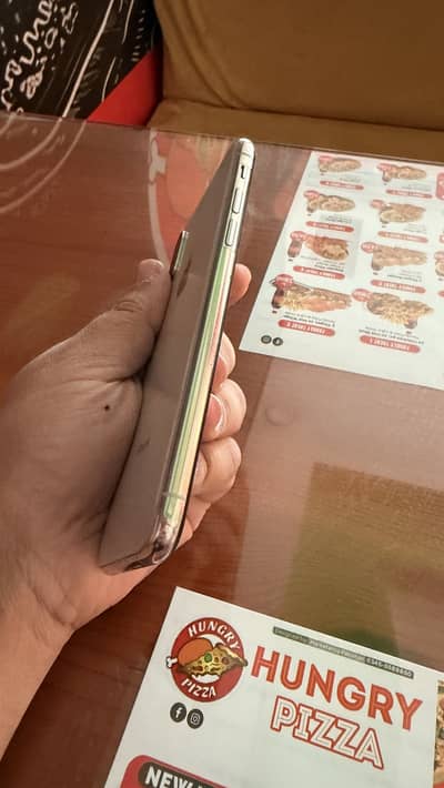 Iphone xs pta approved 256 gb