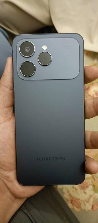 Infinix spark 40