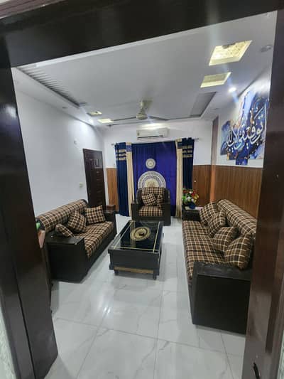 Vip 5 marla house for sell model town q block