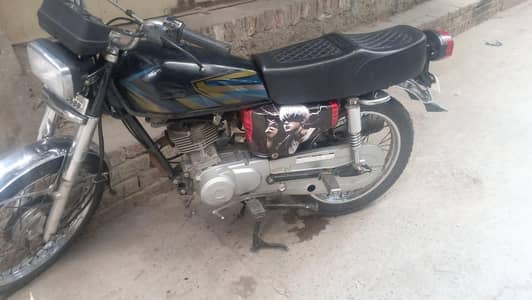 honad 125 model 2017 piece 100000 eingne okay