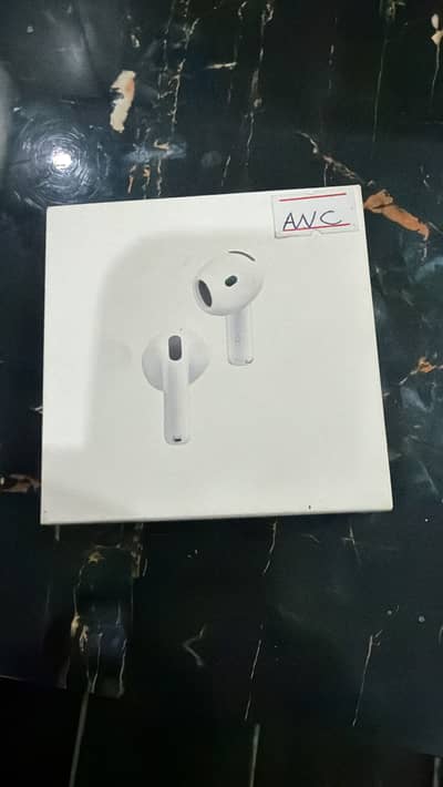 Apple AirPod 4 ( Active Noise Control )