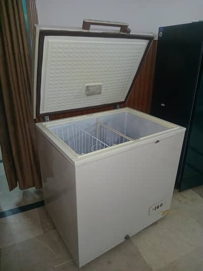 Dawlance Deep Freezer–Working 100%– 9/10 Condition–Orignal Compressor