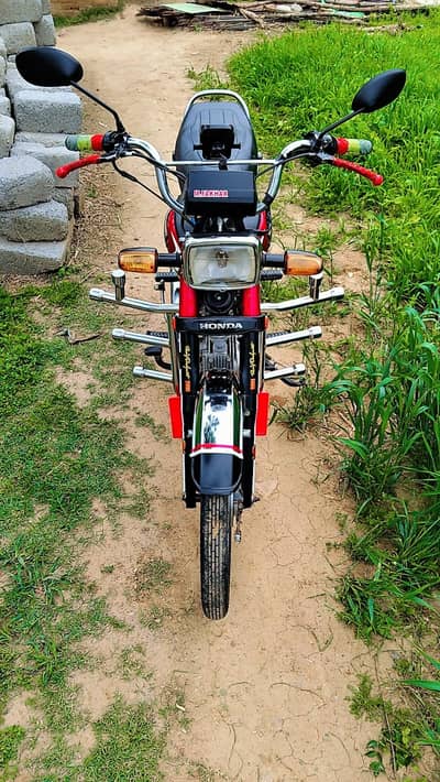 bilkul new hy one hand use hy