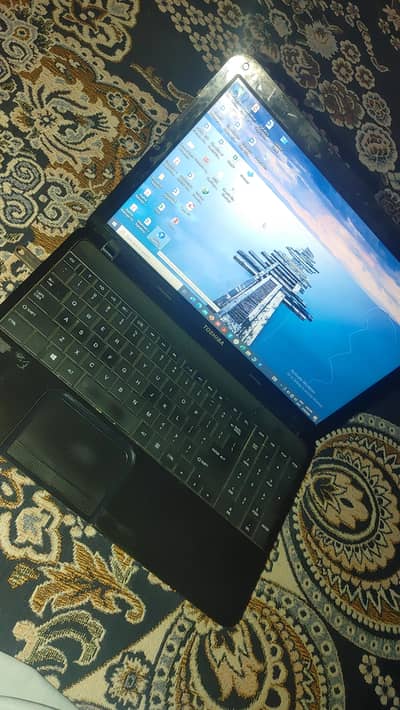 Toshiba Satellite | 8GB RAM | 128GB SSD | 2 Hours Battery