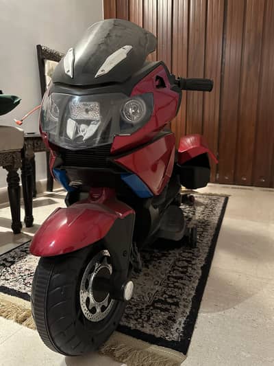 Kids bike in good condition. Battery needs replacement