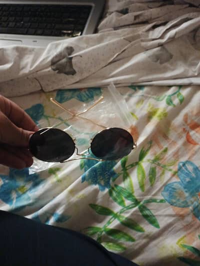 metalic frame glasses