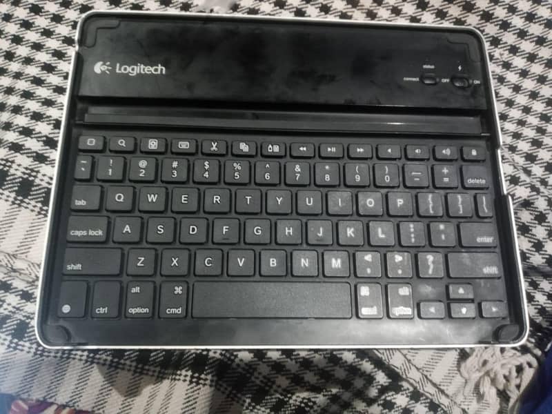 Logitech keybord bluetooth 0