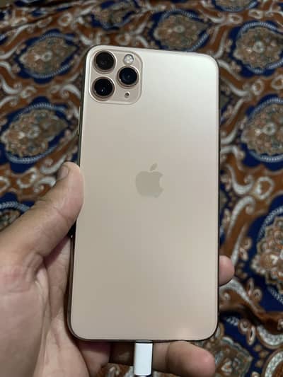 Iphone 11 Pro Max Lush Condition