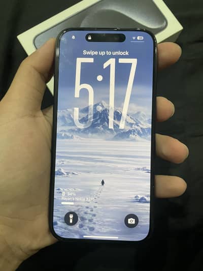 iPhone 15 pro FACTORY UNLOCKED