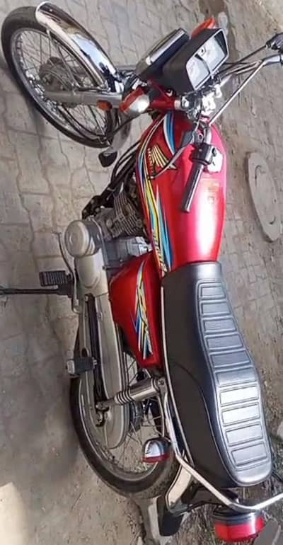 03/49/067/44/48 only WhatsApp on Honda CG 125 for sale