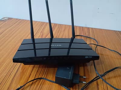 Dual Bands High range  TP Link & Linksys Routers For Sale