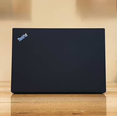 Lenovo thinkpad -t14- i7/10th gen -8/256gb storage