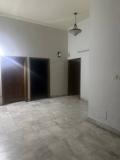 Beautiful portion available neat and clean